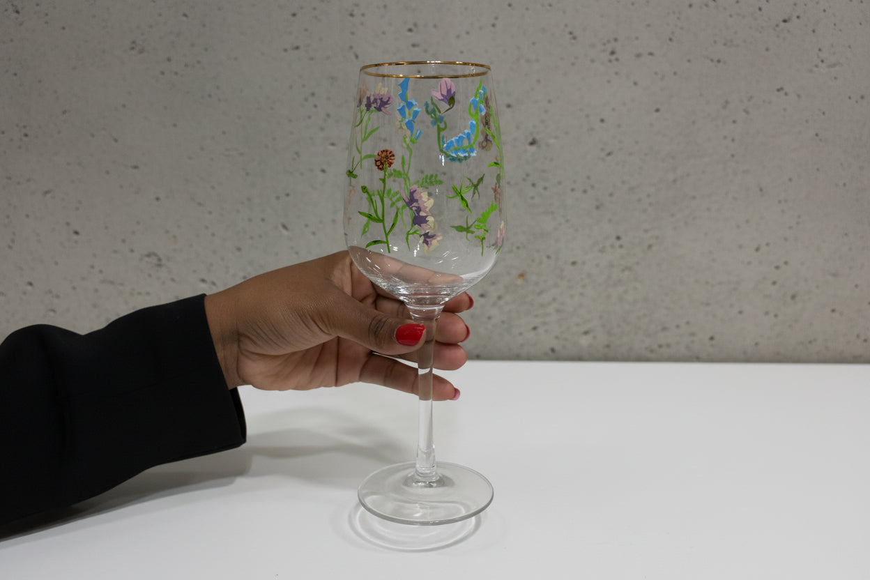 Wildflower Meadow Stemmed Wine Glasses – Gold Rimmed (Set of 2)
