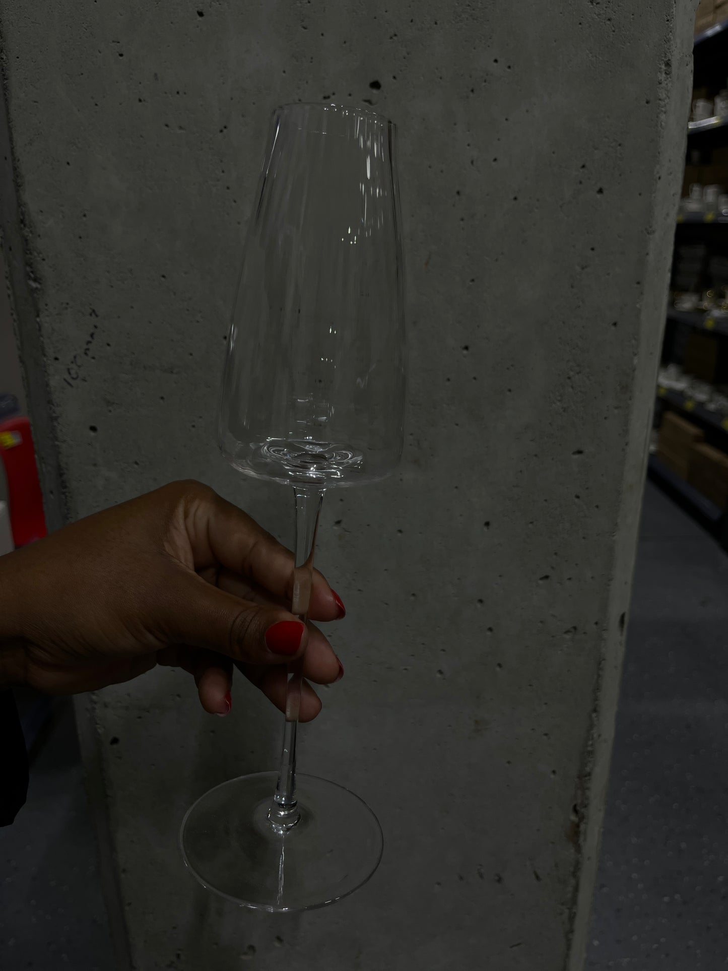 Modern Linear Ribbed Champagne Flutes – Set of 2