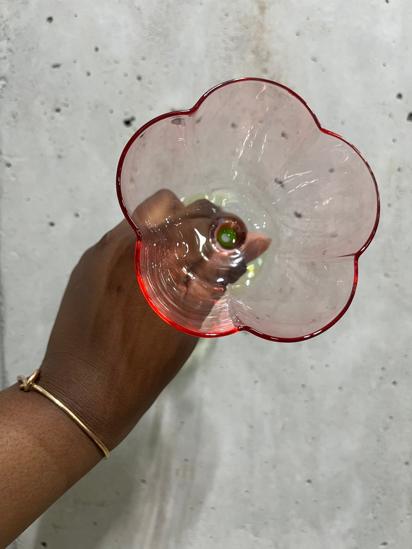 Two-Tone Flower Shaped Top Glass Champagne Coupe Set – 2 Piece (Pink & Lime)